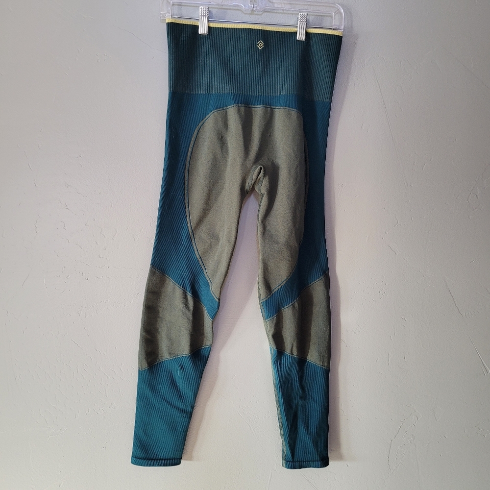 Thirdlove Flex Compression Leggings - image 2